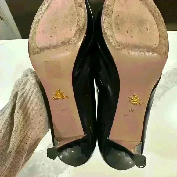 Prada patent leather peep toe heals. GUC, Sz 40. Smoke free home - Picture 4 of 4